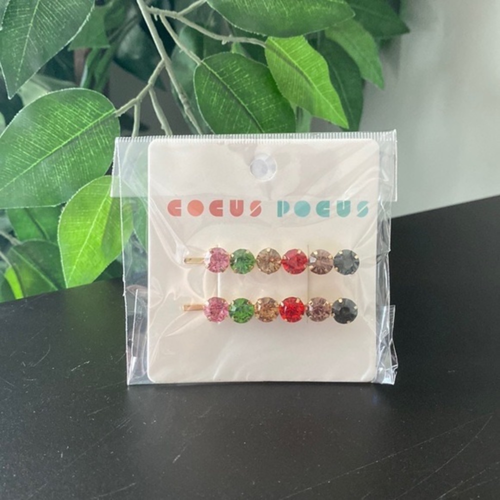 🌸COCUS POCUS JEWEL BOBBY PINS - SET OF 2🌸